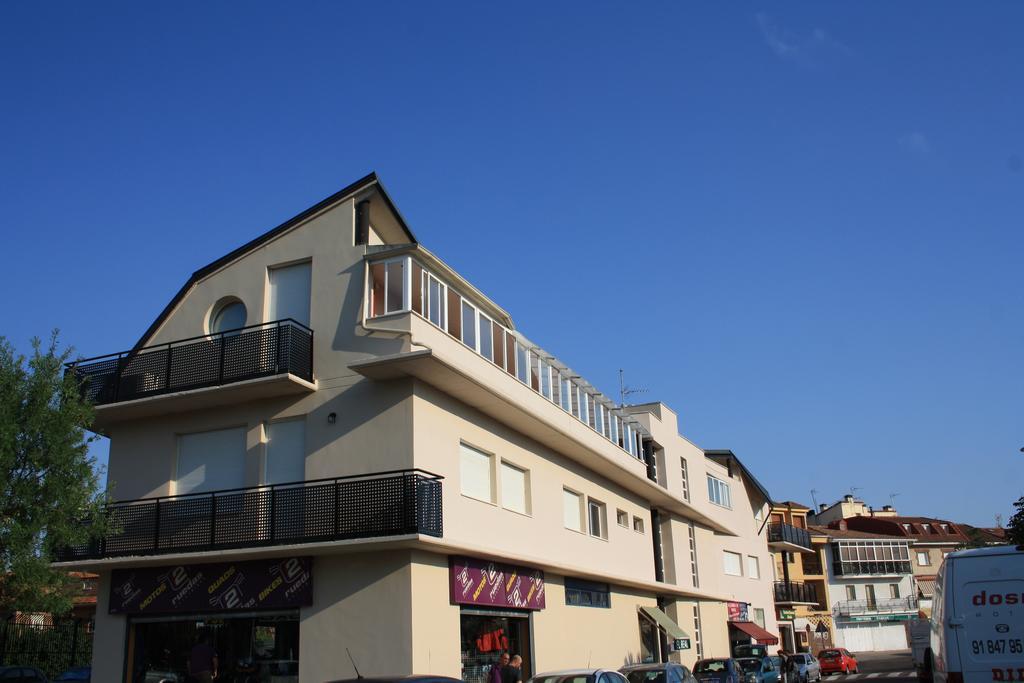 Ar Apartamentos Soto Del Real Phòng bức ảnh